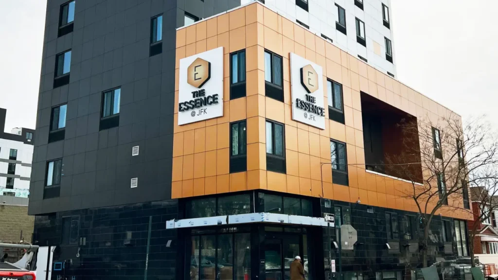 the essence hotel at jfk